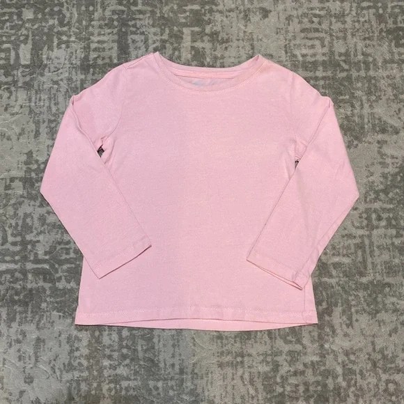 🔥4/20! Bundle of 5 girls T shirts, size 5T. - Picture 4 of 10